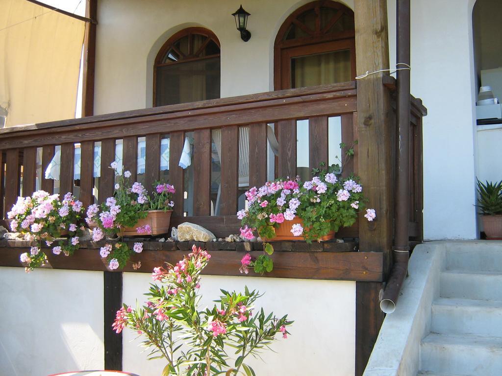 South Beach Villa Синеморець Номер фото