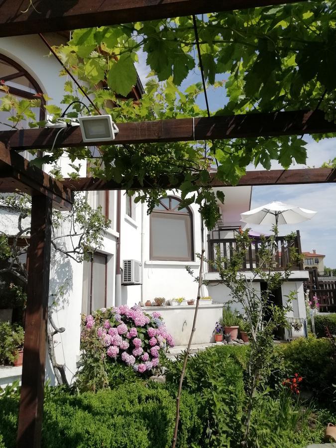 South Beach Villa Синеморець Екстер'єр фото